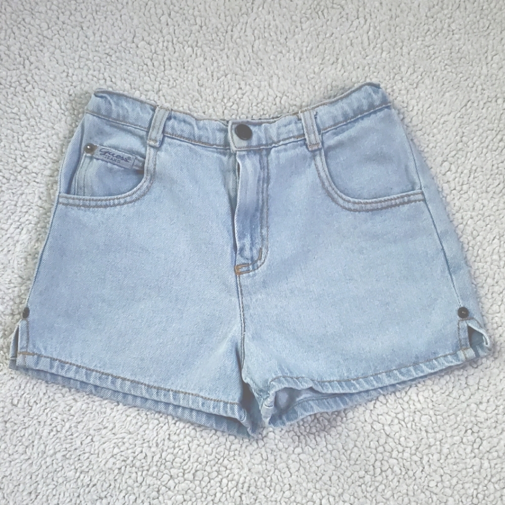 ♦️90's Vintage GUESS Jeans Denim Shorts♦️